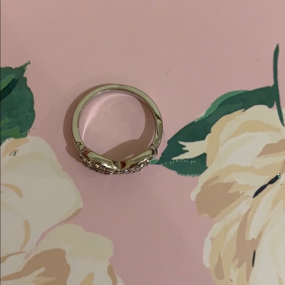 Silver pave crystal infinity band ring - Picture 5 of 6